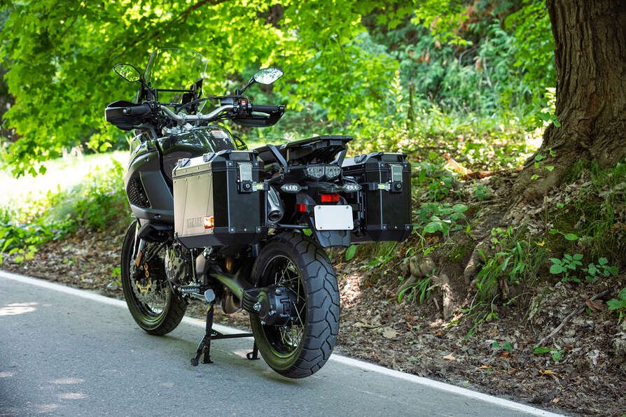 2024 Yamaha SUPER TENERE ES