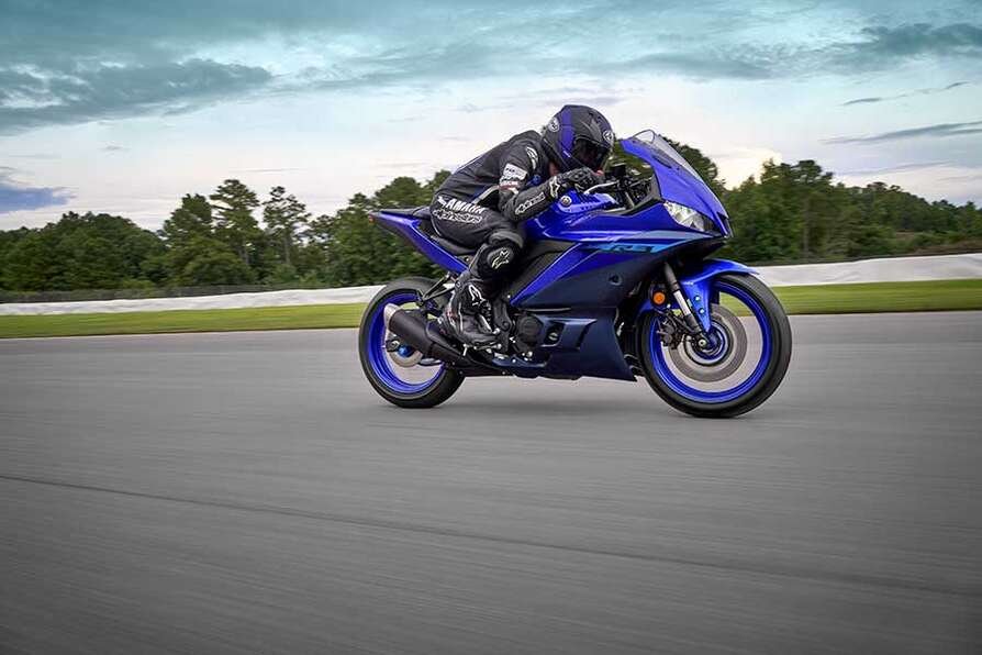 2024 Yamaha YZF R3 Performance Black
