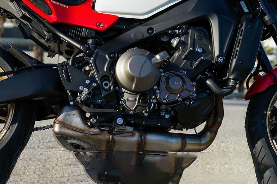 2024 Yamaha XSR900 Heritage White