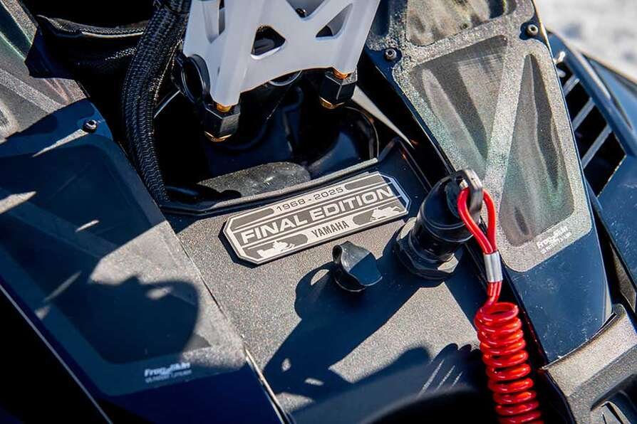 2025 Yamaha SIDEWINDER MTX LE 153