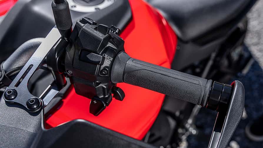 2026 Yamaha Tracer 9 Y AMT Raven