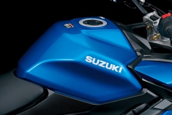 2022 Suzuki GSX S1000GT Navy Frt