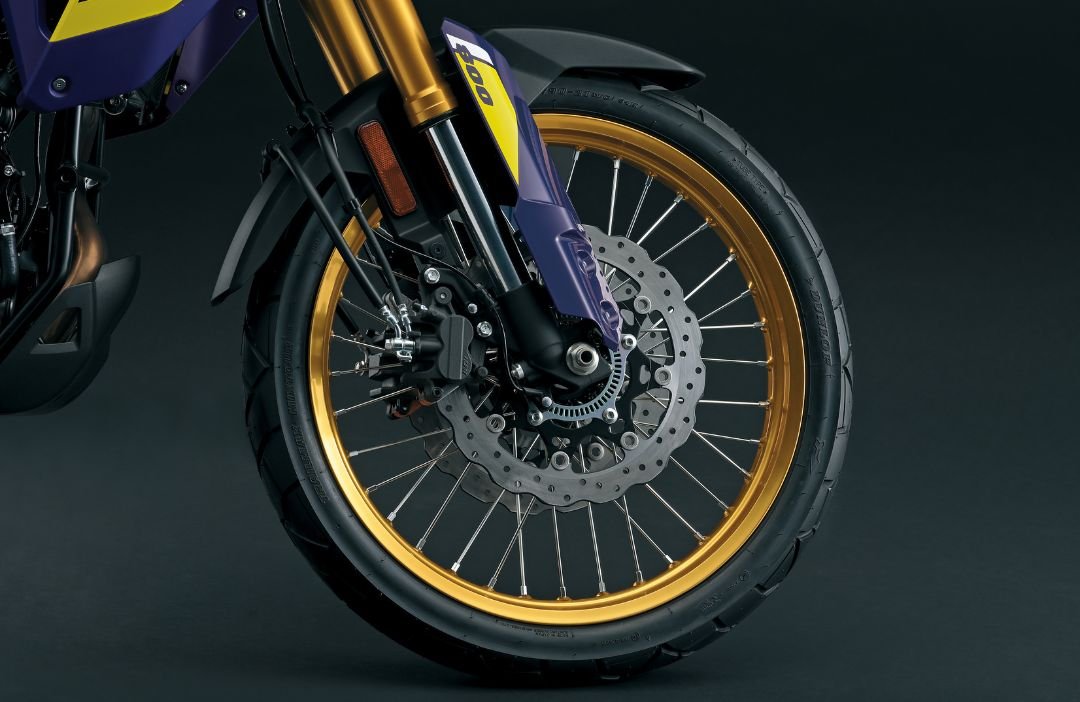 2026 Suzuki V Strom 800DE Champion Yellow No. 2