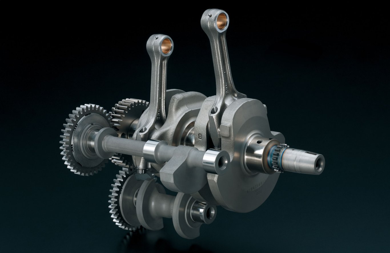 2026 Suzuki V STROM 800 Touring Candy Daring Red