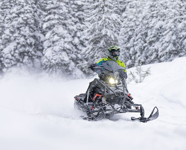 2025 PATRIOT 9R INDY XCR 136