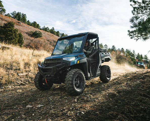 2025 Polaris RANGER CREW XP 1000 PREMIUM 6 SEAT SUNSET RED