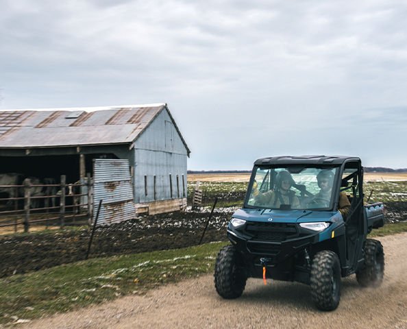 2025 Polaris RANGER CREW XP 1000 PREMIUM 6 SEAT SUNSET RED