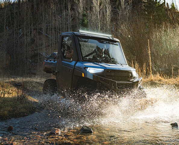 2025 Polaris RANGER CREW XP 1000 NORTHSTAR EDITION ULTIMATE 6 SEAT SUNSET RED