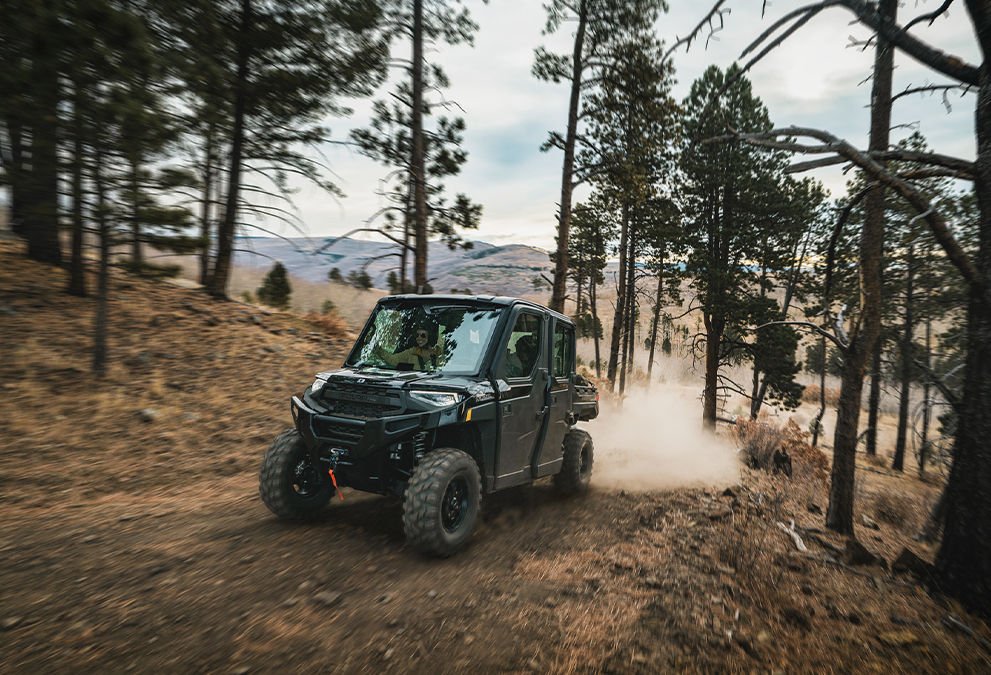 2025 Polaris RANGER CREW XP 1000 NORTHSTAR EDITION ULTIMATE 6 SEAT SUNSET RED