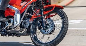 2025 Honda Trail 125 Standard Pearl Smoky Grey