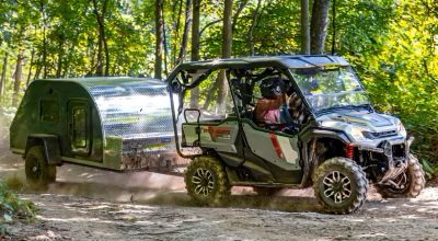 2025 Honda Pioneer 1000 5P Trail Special Edition Side by Side Standard