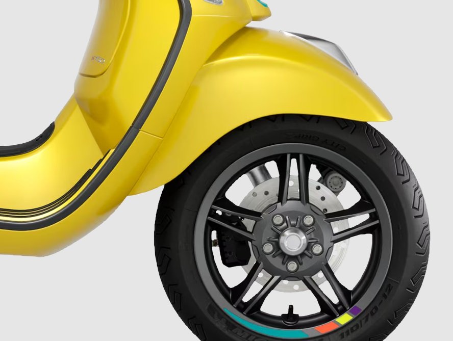 2025 Vespa Primavera 150 S Giallo Curioso