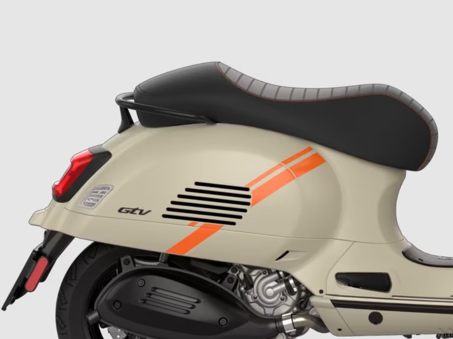 2024 Vespa GTV 300 Nero Convinto