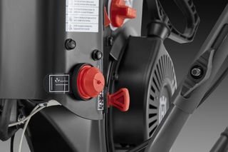 HUSQVARNA ST 224 Snow Blower