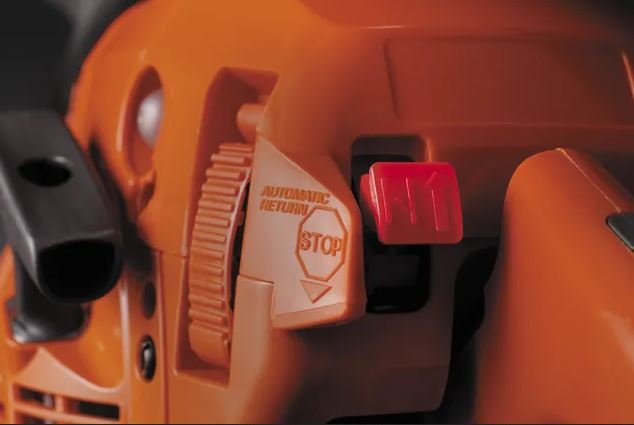 https://www-static-nw.husqvarna.com/-/images/aprimo/husqvarna/chainsaws/photos/feature/h125-0067.webp?v=2dad94b79be311b8&format=WEBP_LANDSCAPE_COVER_LG