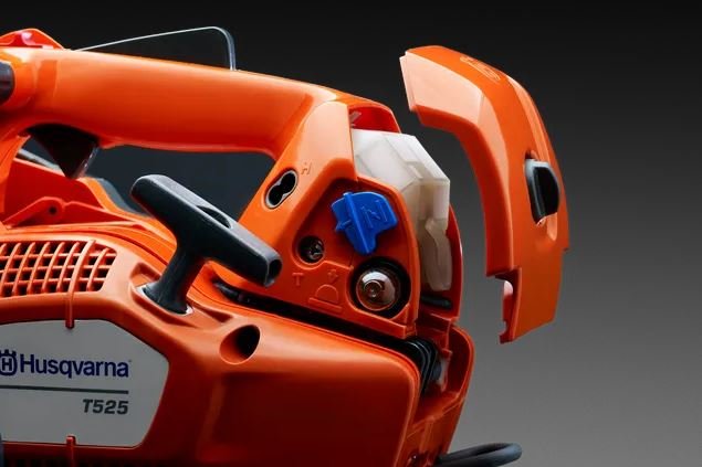 https://www-static-nw.husqvarna.com/-/images/aprimo/husqvarna/chainsaws/photos/feature/h120-0385.webp?v=179ae3a49be311b8&format=WEBP_LANDSCAPE_COVER_LG