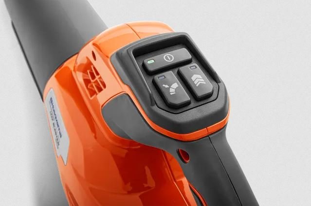 HUSQVARNA Leaf Blaster 350iB with battery and charger