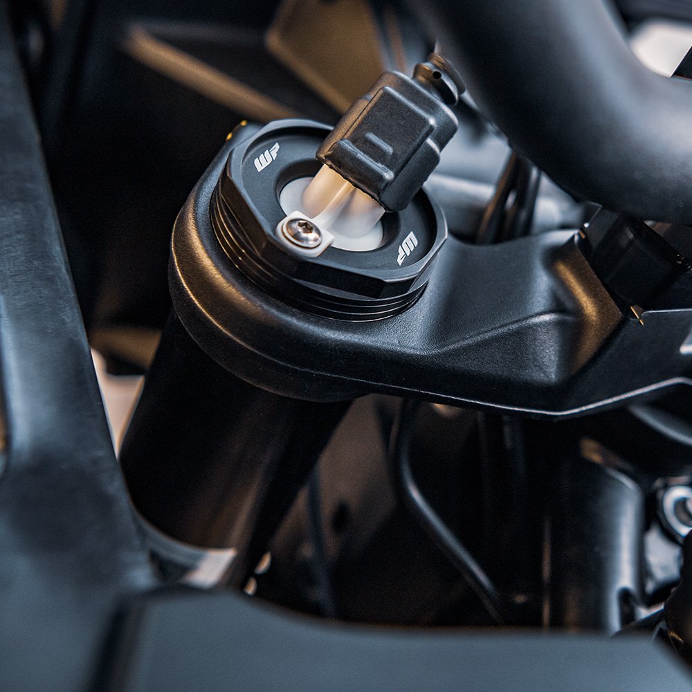 2023 KTM 1290 SUPER ADVENTURE S Orange