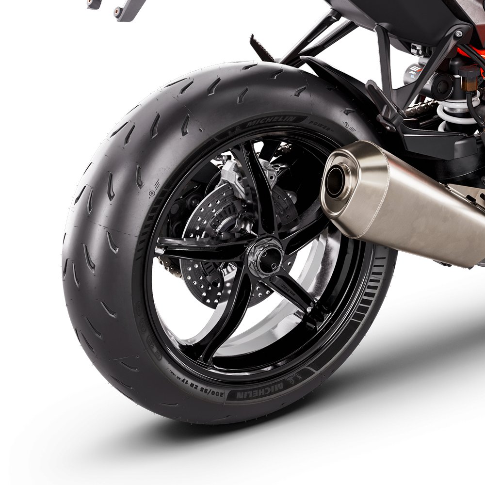 2024 KTM 1390 SUPER DUKE R EVO Orange