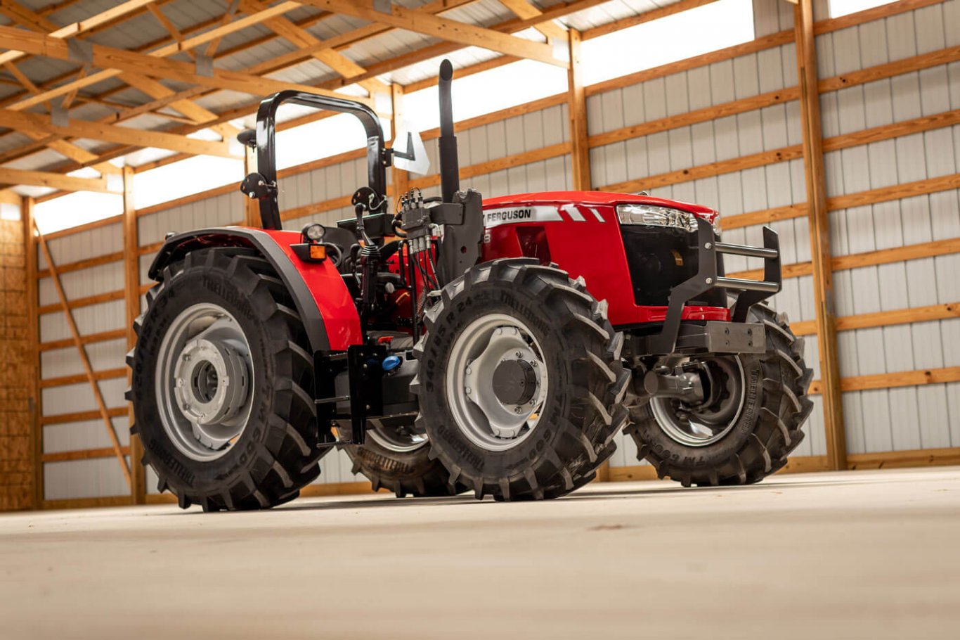 Massey Ferguson 4707 Utility Tractor with Cab