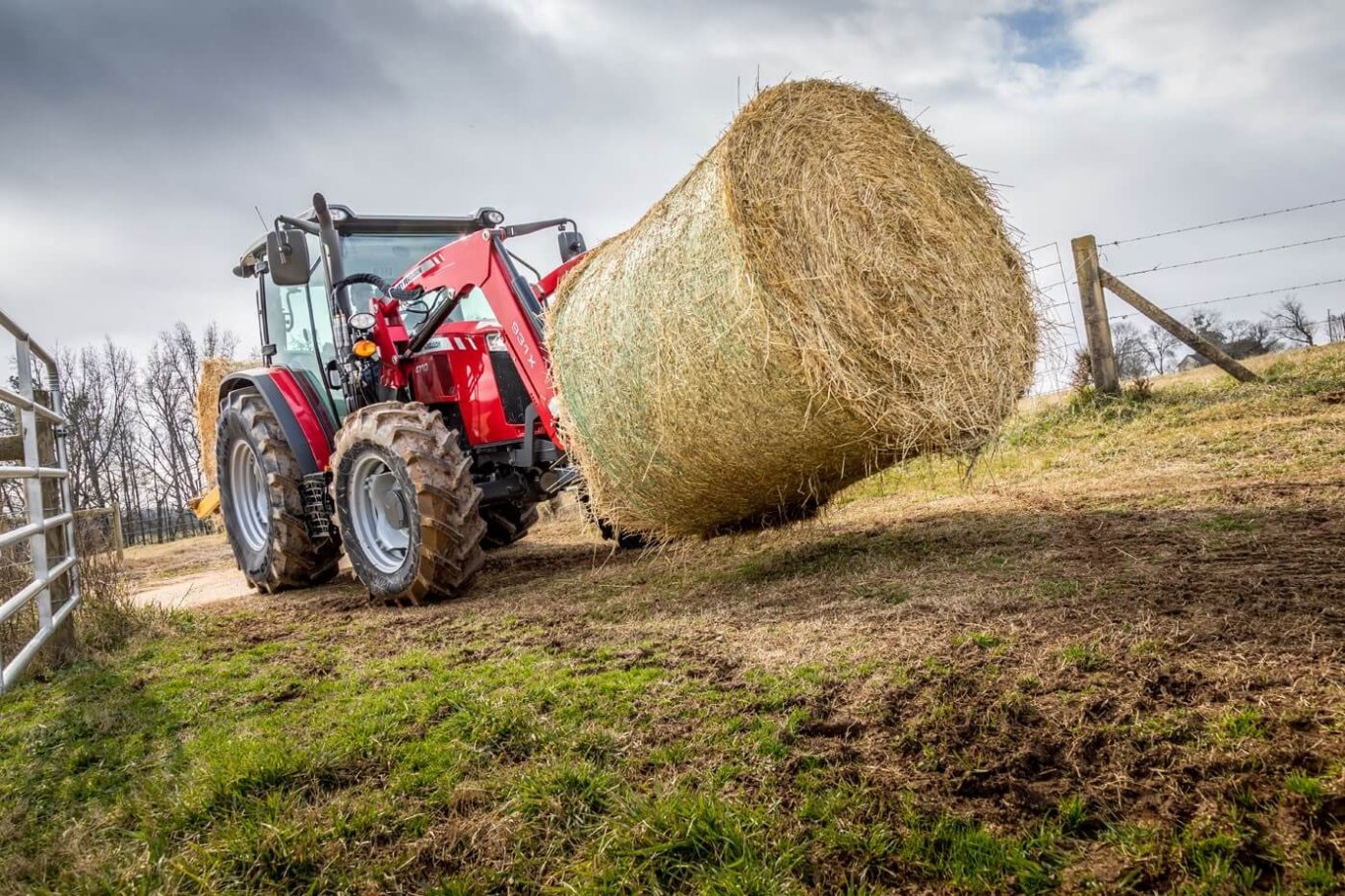 Massey Ferguson MF 4700 Global Series Utility Tractors