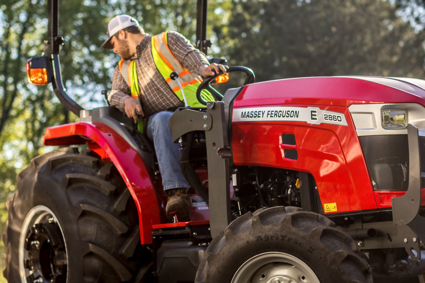 Massey Ferguson MF 2800 E Series Utility Tractors