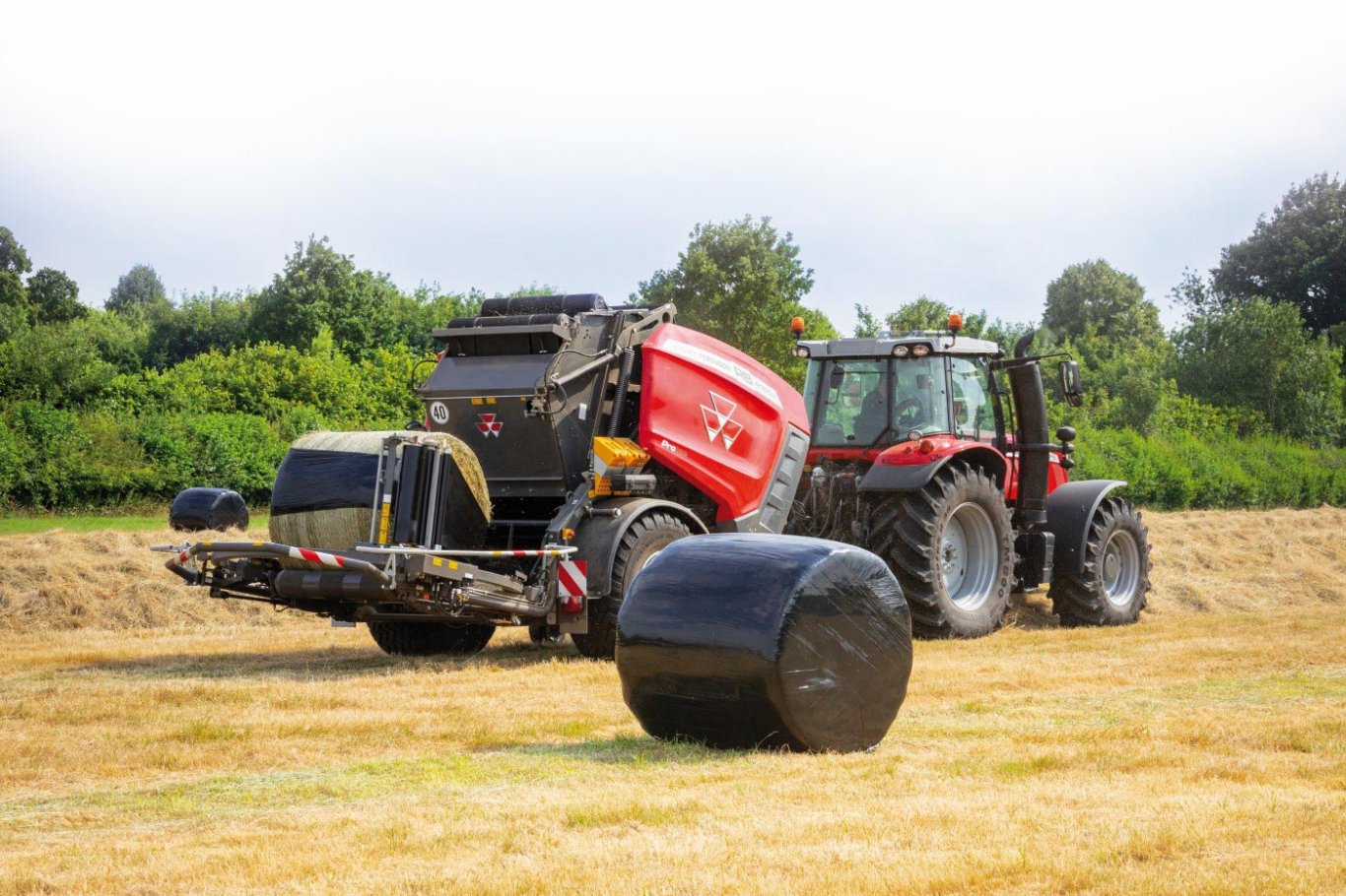Massey Ferguson MF RB V PROTEC Combo Wrapper Baler