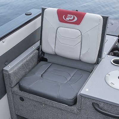 2025 Princecraft Platinum 190 Gris métallisé platine (accent rouge)