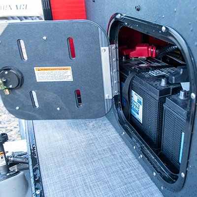 2025 Princecraft Sportfisher LX 25 2RS Ruby red Elegance Edition (excluding grey metallic accent)