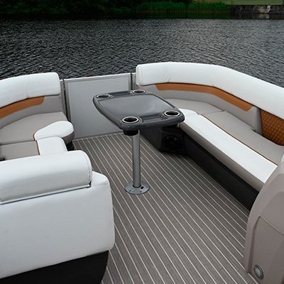 2025 Princecraft Vectra 23 RL Ruby red Nautical Blue Edition