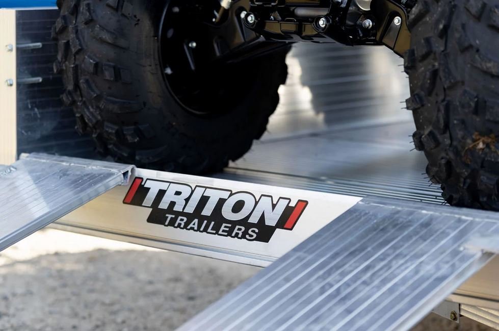 https://7031633.fs1.hubspotusercontent-na1.net/hubfs/7031633/Triton%20-%20New%20Website/Accessory%20Images/triton-aluminum-deck.jpg