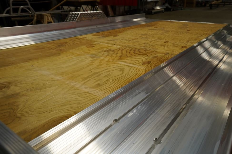 Triton UT SERIES UT16 7