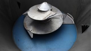 Lucknow Single Screw Vertical Mixers Trailer 1380