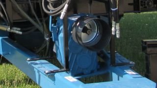 Lucknow Single Screw Vertical Mixers Trailer 2580