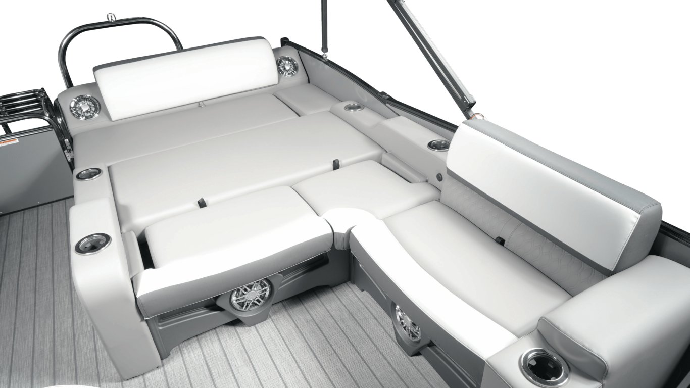 Legend Boats V Series Dual Lounge Sport Pro