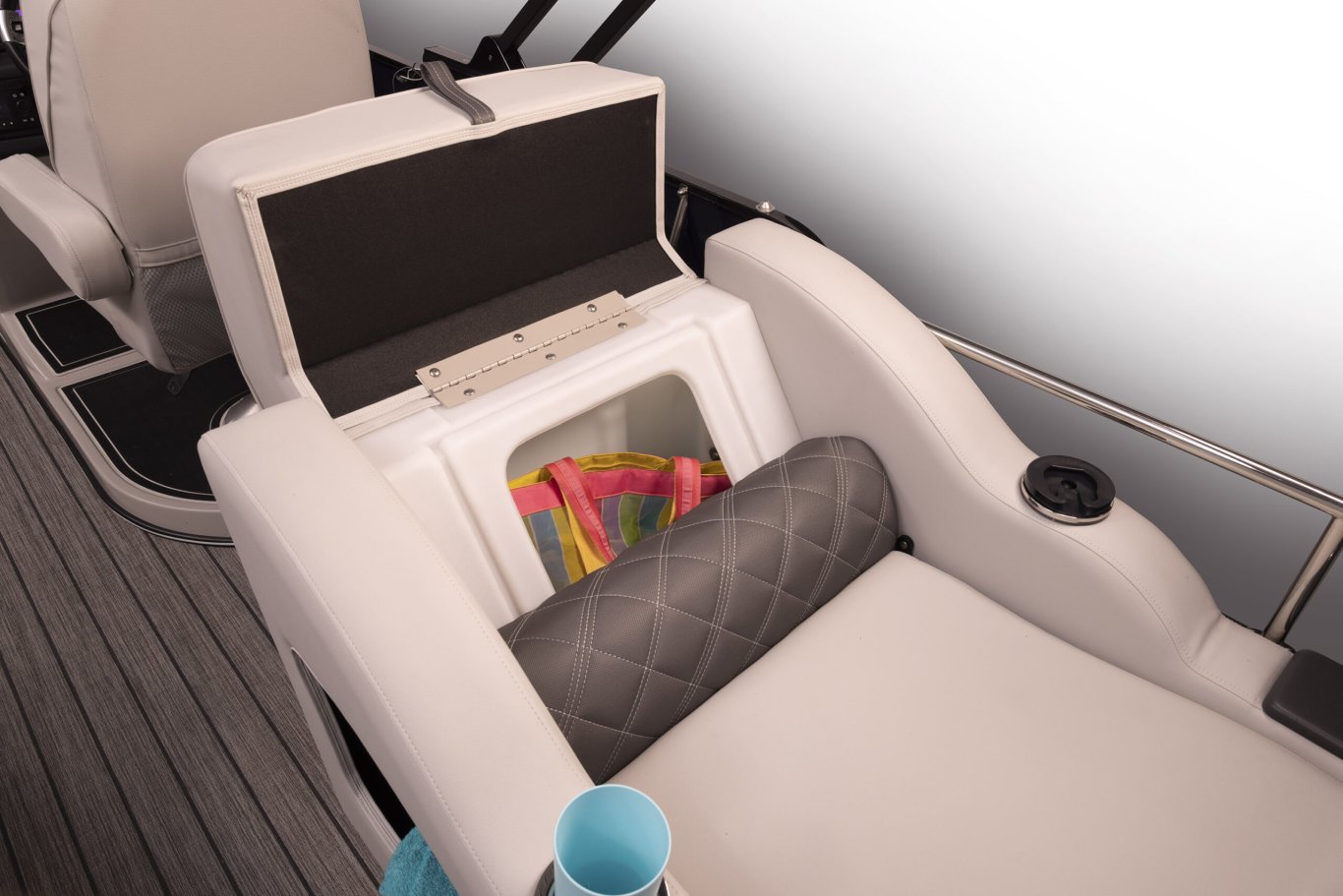 SunCatcher Elite 326DLXSS With Yamaha VF250XB