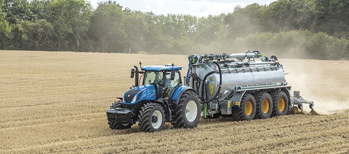 New Holland T7 HEAVY DUTY WITH PLM INTELLIGENCE™