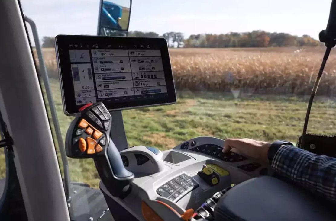 New Holland T9 with PLM Intelligence™ T9.580