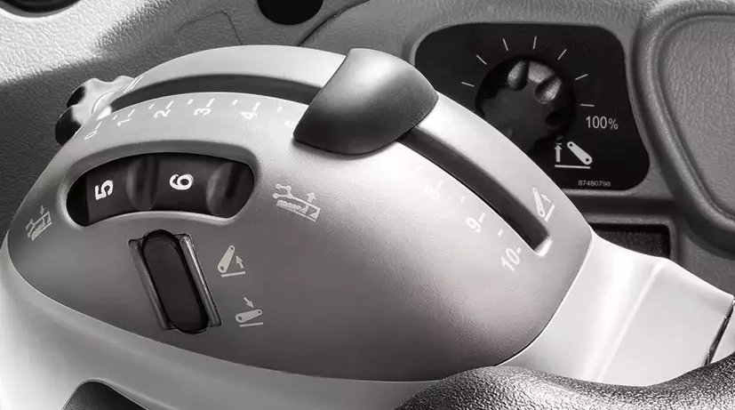 New Holland T5 Series T5.140 Dynamic Command™