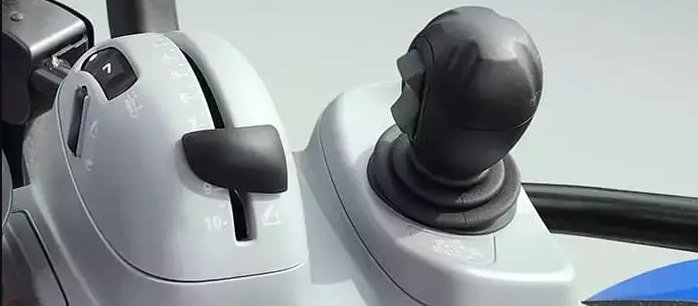 New Holland T5 Series T5.140 Dynamic Command™