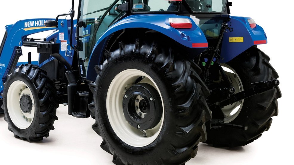 New Holland PowerStar™ Tractors PowerStar 120