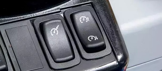 New Holland WORKMASTER™ Compact 25/35/40 Series WORKMASTER™ 40