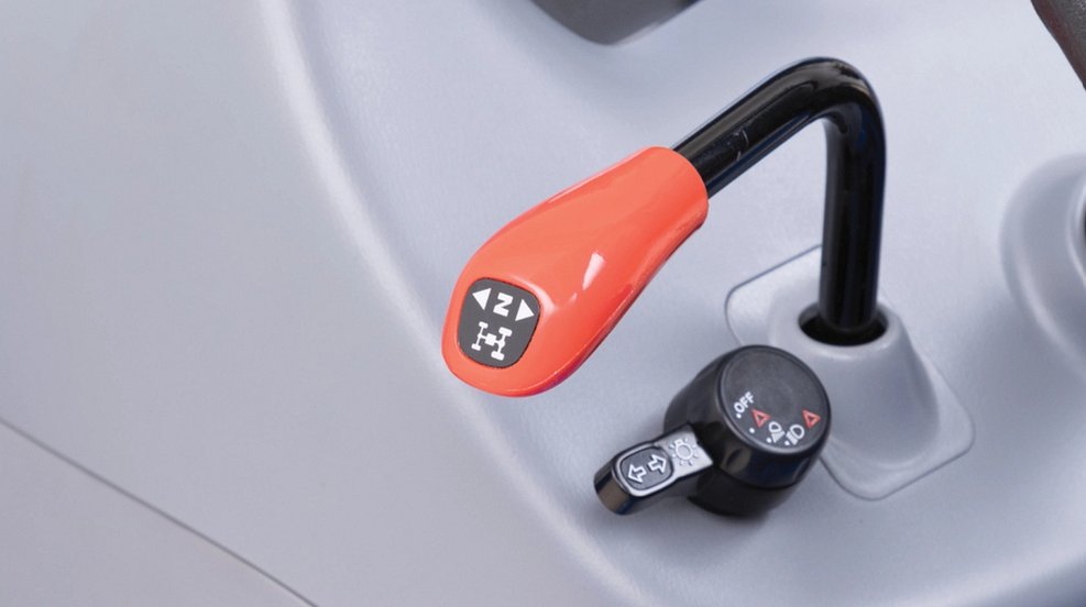 New Holland WORKMASTER™ Compact 25/35/40 Series WORKMASTER™ 40