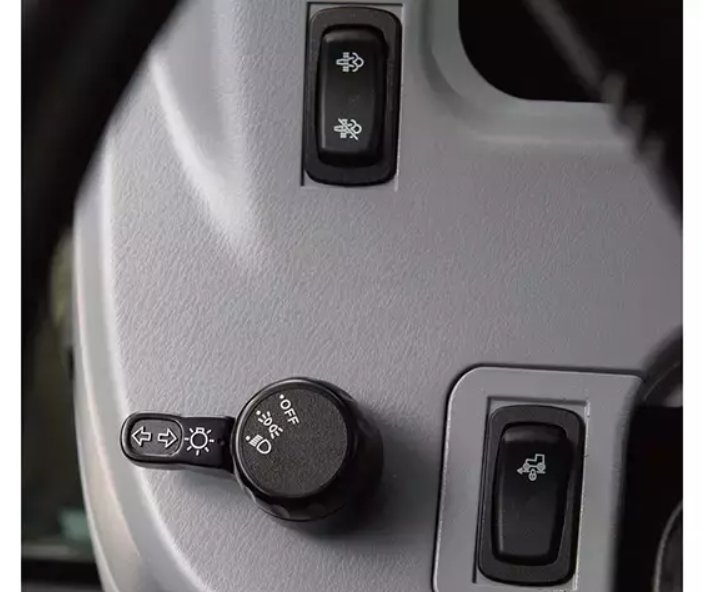 New Holland Boomer™ 35 55 HP Series Boomer™ 40 Cab