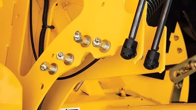 New Holland Roll Belt™ Round Balers Roll Belt™ 560