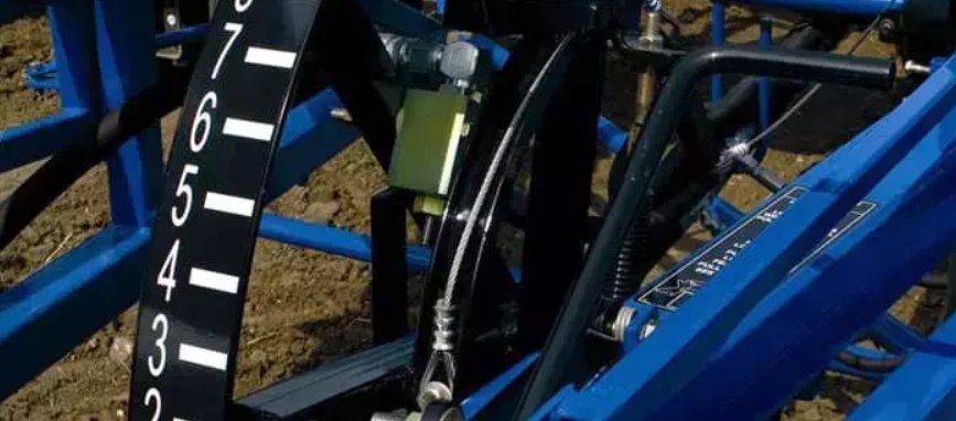 New Holland Air Hoe Drills P2075 PRECISION HOE DRILL