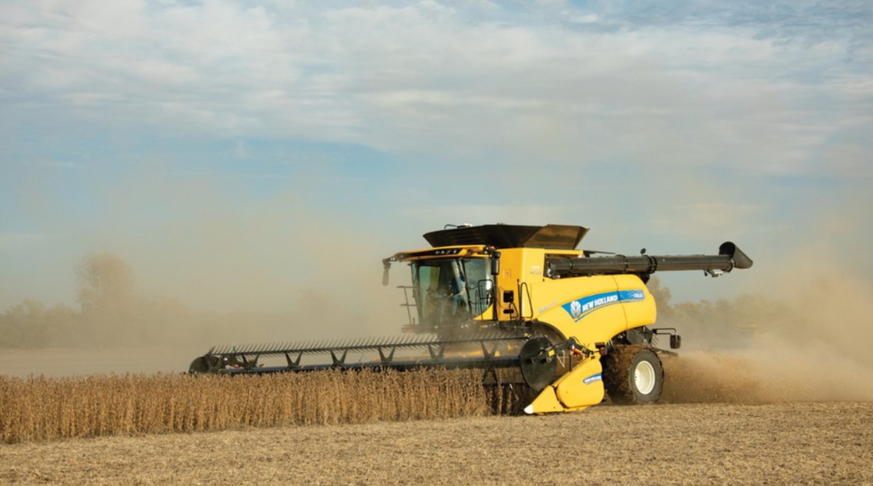 New Holland CR Series Twin Rotor® Combines CR8.90