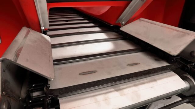 Westernplow Tornado™ 2.5 cu yd