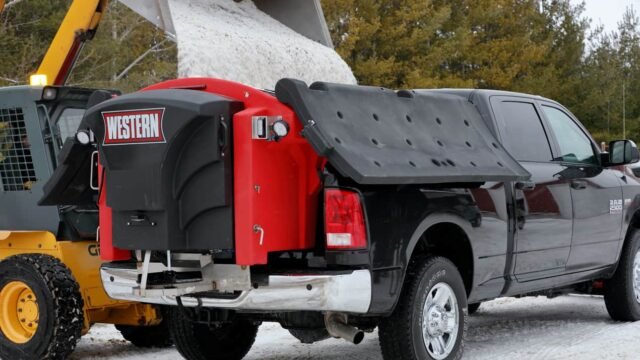 Westernplow Tornado™ 2.5 cu yd