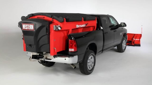 Westernplow Tornado™ 2.5 cu yd